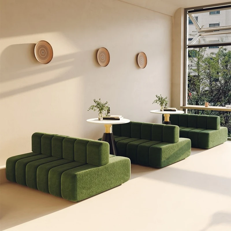 Double-sided sitting back-to-b - Coffee Tea Lounge ulasan dan harga
